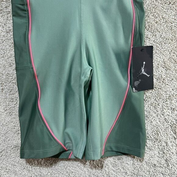 Jordan‎ Essential Bike Shorts Women's XS Green Tight Fit Mid Rise Pocket NWT - Picture 7 of 16